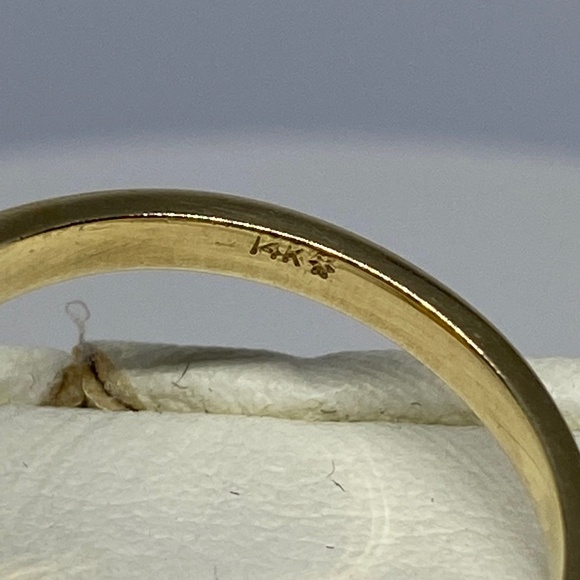 NWOT 14K Yellow Gold Cushion Cut Garnet Ring - Picture 6 of 6